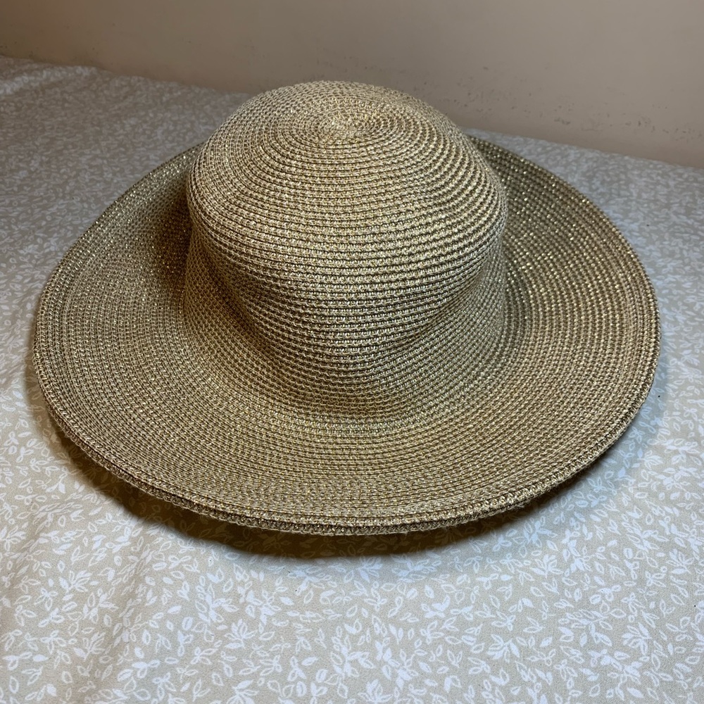 Four women, sun hats, OS.  All in fair/good condition. - Picture 3 of 5
